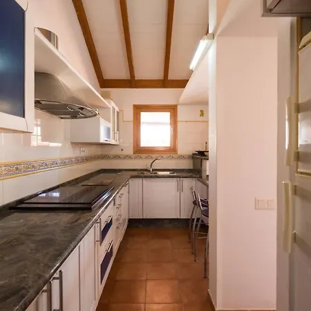 Capitan Aleycar Ideal Familias Holiday home